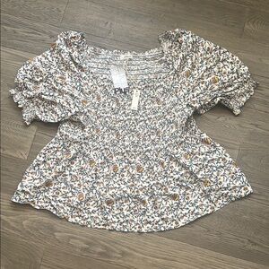 Max Studio | NWT Floral Smocked Puff Sleeve Top Size 3X